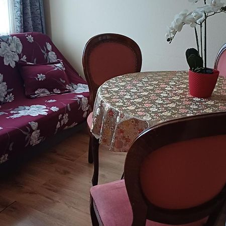 Ziemielu Mols Apartaments/Pirma Linija Pie Juras Лієпая Екстер'єр фото